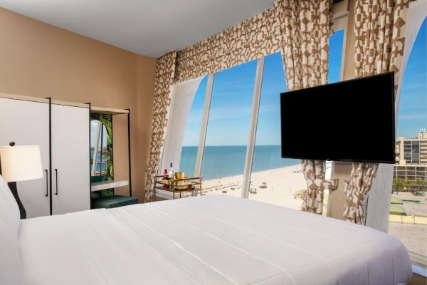 Bellwether Beach Resort